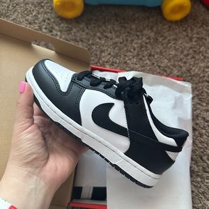 Kids nike panda dunk